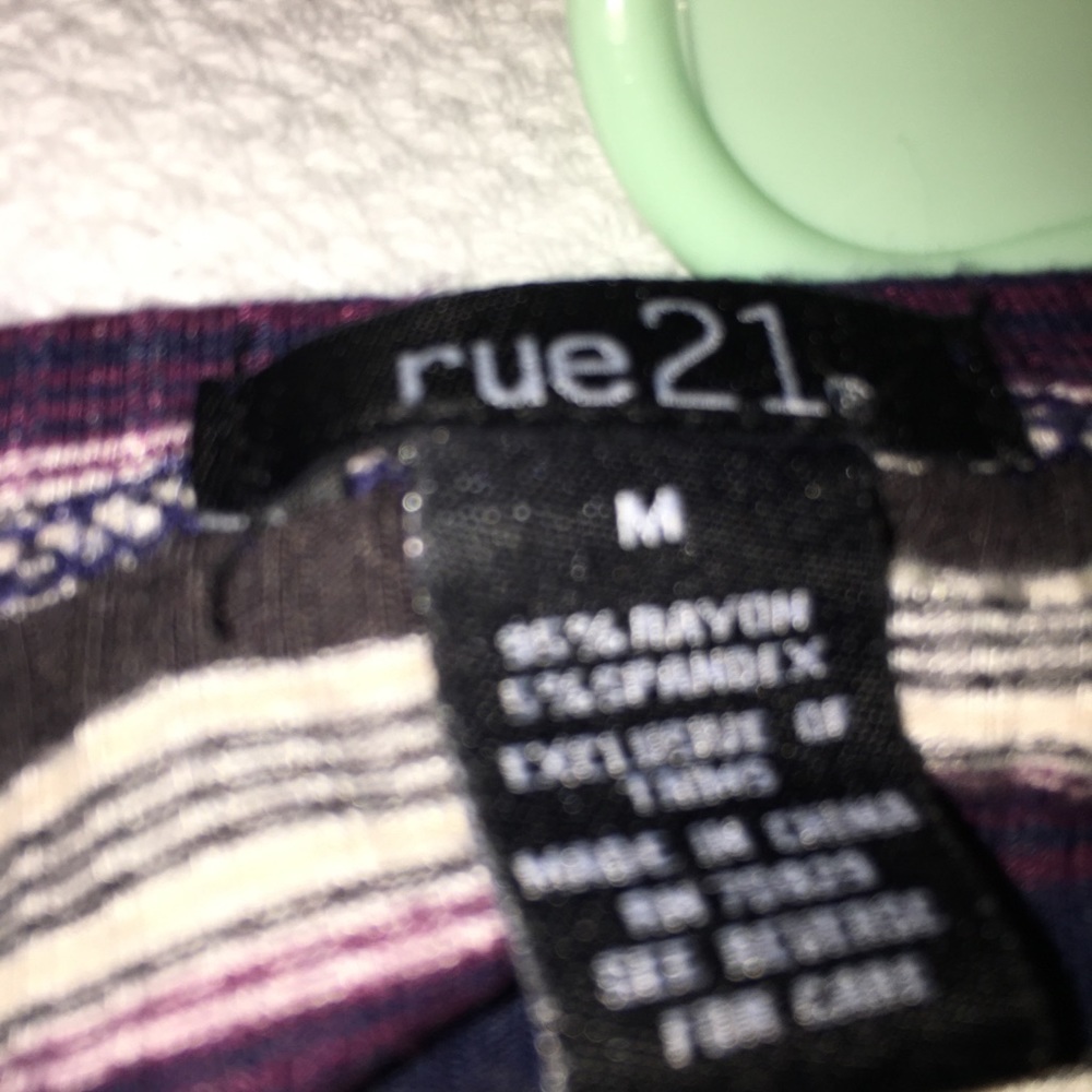 💜 Long sleeve sweater RUE 21 💜